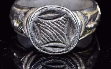 CRUSADERS PERIOD GILDED SILVER RING WITH STAR OF BETHLEHEM