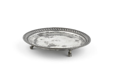 An early to mid-18th century pewter salver, Dutch