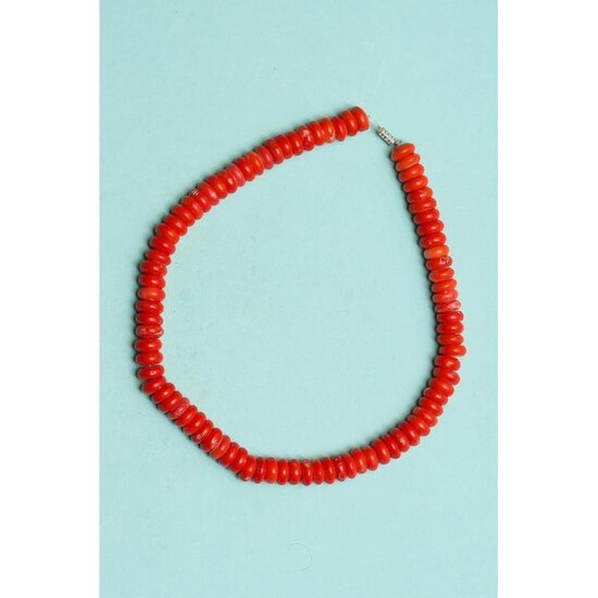 92.22 g. Vintage natural red coral necklace antique