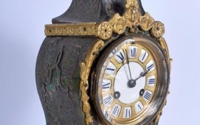 A 19TH CENTURY FRENCH GREEN TORTOISESHELL BOULLE CLOCK.