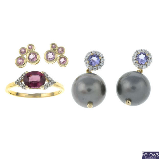 A 9ct gold pink tourmaline and paste ring, together with two pairs of gem-set earrings.