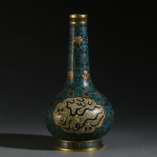 A CHINESE CLOISONNE ISLAM PATTERN FLOWER VASE