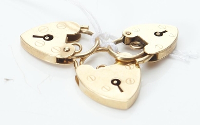 A COLLECTION OF THREE ANTIQUE PADLOCKS IN 9CT GOLD, 4.7GMS