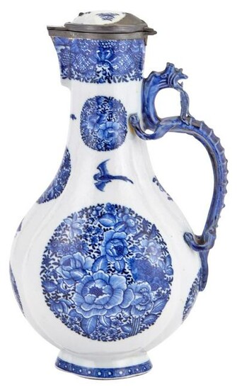 A Chinese Blue and White Porcelain Dragon-Handled Ewer