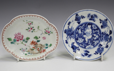A Chinese famille rose export porcelain spoon tray, Qianlong period, of lobed oval form, painted wit