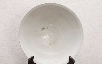 A Chinese white-glazed bowl
