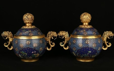 A PAIR OF CLOISONNE ENAMEL BURNER AND COVERS.MARK OF