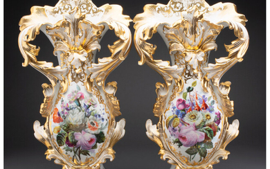 A Pair of Paris Porcelain Vases (20th century)