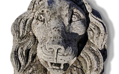 A SCULPTED CARVED LIMESTONE LION MASK WALL FOUNTAIN, SECOND HALF 20TH CENTURY
