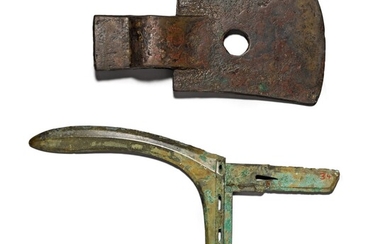 A bronze socketed axe head and a bronze halberd blade (ge) The socketed axe Shang dynasty, the halberd blade Eastern Zhou dynasty, Warring States period | 商 青銅斧 及 東周 戰國時期 青銅戈