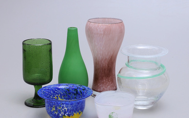 A set of 6 art glass bowls and vases, Kosta Boda/Bodafors/Arabia.