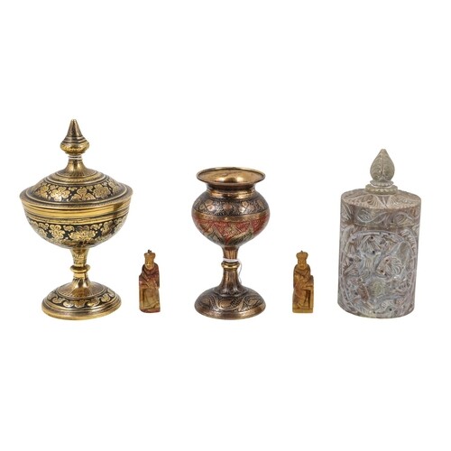 AN INTERESTING COLLECTION OF ASIAN DECORATIVE ITEMS, includi...