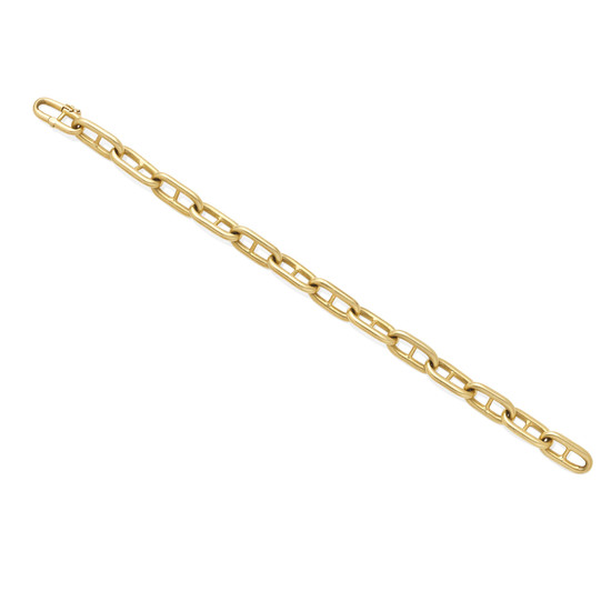 An 18k gold anchor chain bracelet
