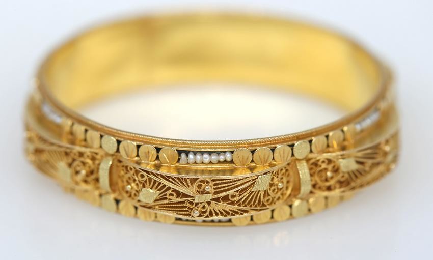 Antique 18K Yellow Gold bracelet.