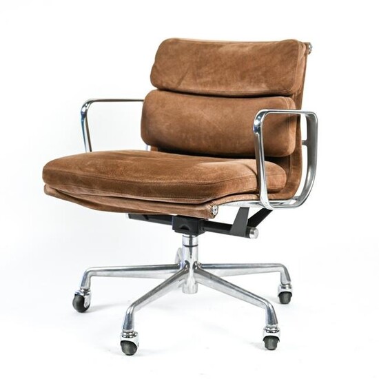 CHARLES EAMES SUEDE ALUMINUM GROUP ARMCHAIR
