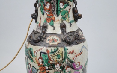 CHINE Nankin Vase en grès et émaux polychromes... - Lot 304 - Morand & Morand