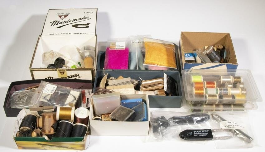 COLLECTION OF DRY FLY TYING MATERIALS