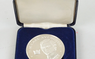 COMMEMORATIVE MEDAL, sterling silver, H.M. Carl XVI Gustaf's state visit to the United States, 1976. Franklin Mint.