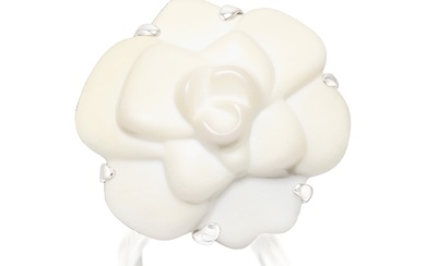 Chanel, White Gold and Agate Ring, 'Camélia'