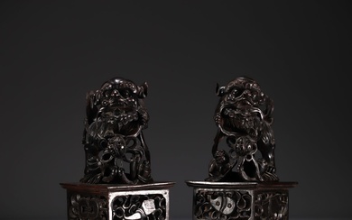 China - Pair of Fô dogs, temple guardians, carved wood,...