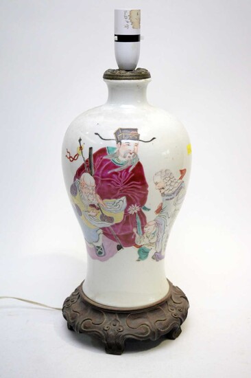 Chinese Famille Rose table lamp vase