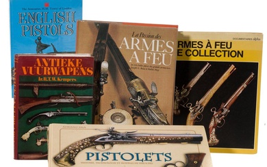 Cinq livres sur les armes à feu Kempers, "Antieke Vuurwapens", Bussum 1973. reliure en toile...