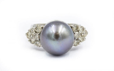 Contemporary White Gold Diamond and Tahitian Pearl Ring