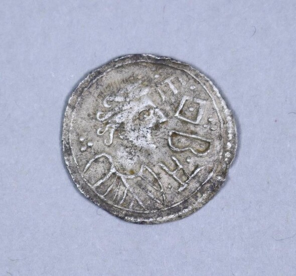 Cynethryth, Wife of Offa (757-796) - Silver Penny, 17mm,...