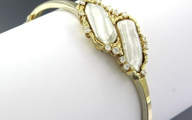 Diamond bangle bracelet with pearl