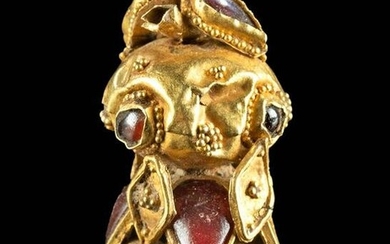Eastern Roman Gold w/ Garnet & Glass Earring