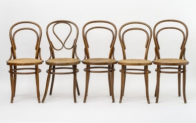 Five Thonet coffee house chairs. Bentwood, round seat...