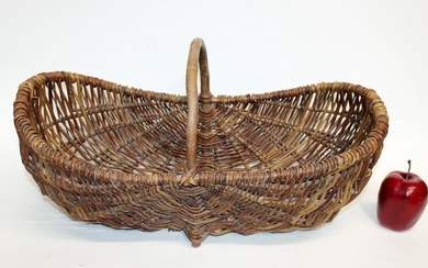 French wicker basket with handle