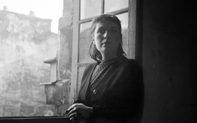 Henriette Theodora Markovitch, dite Dora MAAR 1907 - 1997 Autoportrait à la fenêtre, c. 1935