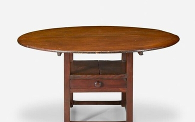 Large tilt-top chair table, first quarter 19th century