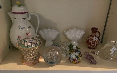 Lot de porcelaines : paire de petites tulipières,... - Lot 4 - Beaussant Lefèvre & Associés