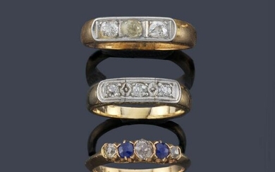 Lot of three rings in 18K yellow gold with rose-cut