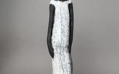 Loulou SCHILD (1943) "Femme à la robe blanche" Sujet en céramique avec cuisson et émaillage...
