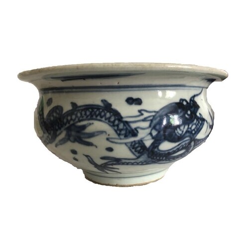 Ming Dynasty Blue & White Bowl Decorated With Dragons 17th C...
