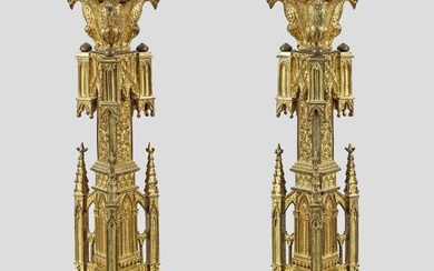 Paar große, neogotische Altarleuchter