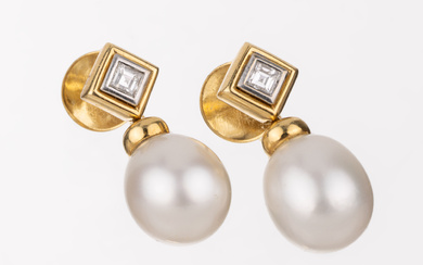 Pair of 18 kt gold pearl-diamond-earrings , YG/WG 750/000, 2...