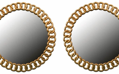 Paire de miroirs ronds avec bords en bois doré en forme d'une chaîne. Travail italien.