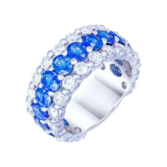 RING 18K White Gold Blue Sapphire 5.00 Cts/14 Pcs