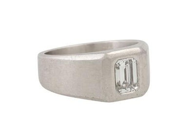 Ring mit Diamant im Smaragdschliff ca. 1,09 ct