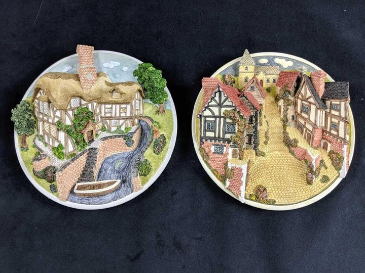 Set Of Two David Winters Collector 3D Plates