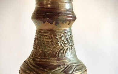 NOT SOLD. Sigurður Hákon Arnórsson: A stoneware vase desorated in relief. Signed SA Island. H. 31 cm. Diam. 16 cm. – Bruun Rasmussen Auctioneers of Fine Art