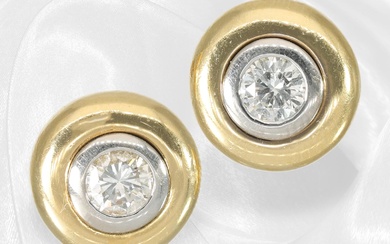 Solid bicolour solitaire/brilliant-cut diamond stud earrings
