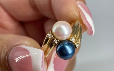 Stylish 14k Pearl Bypass Ring