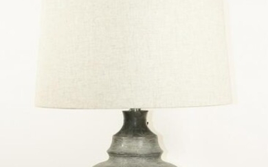 TURNED WOOD TABLE LAMP WITH SHADE