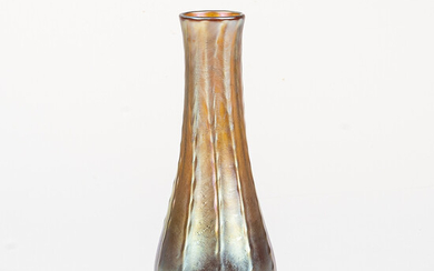 Tiffany-style Iridescent Gold Glass Vase