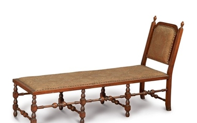 VERY FINE AND RARE WILLIAM AND MARY JOINED AND TURNED MAPLE 'LEATHER-BACK' DAYBED, BOSTON, MASSACHUSETTS, CIRCA 1720